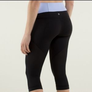 Lululemon Bhakti Black Lavrnder Waistband Yoga Crop Pants